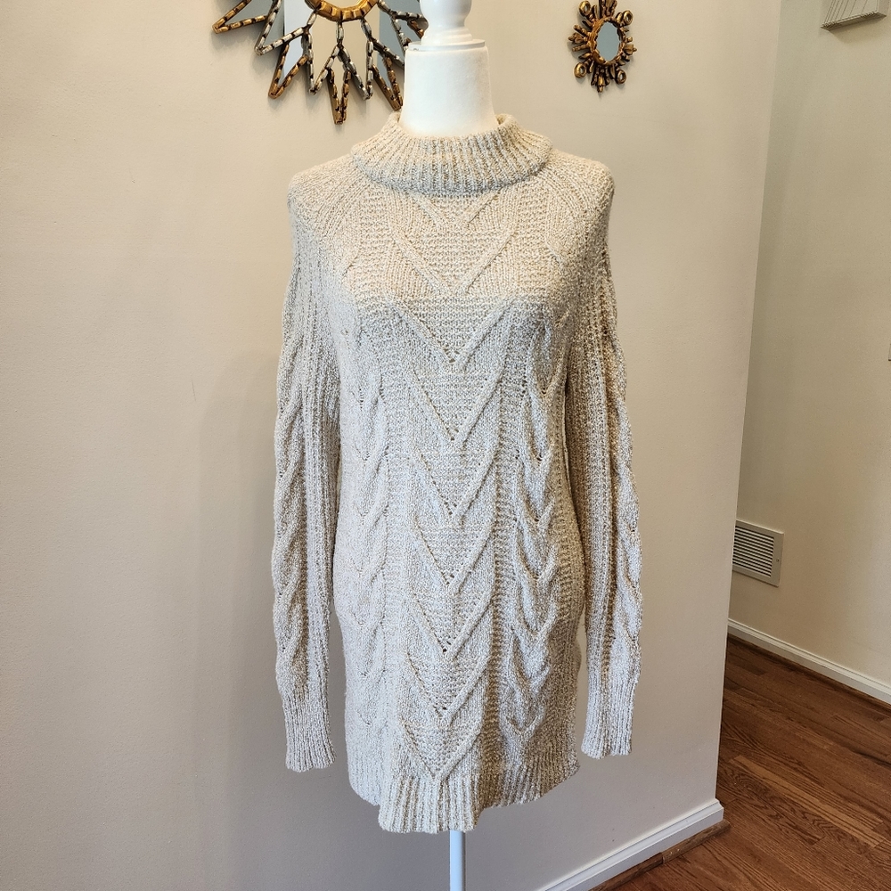 Old Navy Cableknit Sweater Dress/Tunic Size Medium Like new!